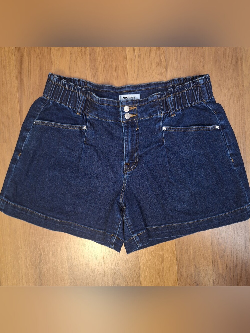 Vigoss Pleated Jean Shorts